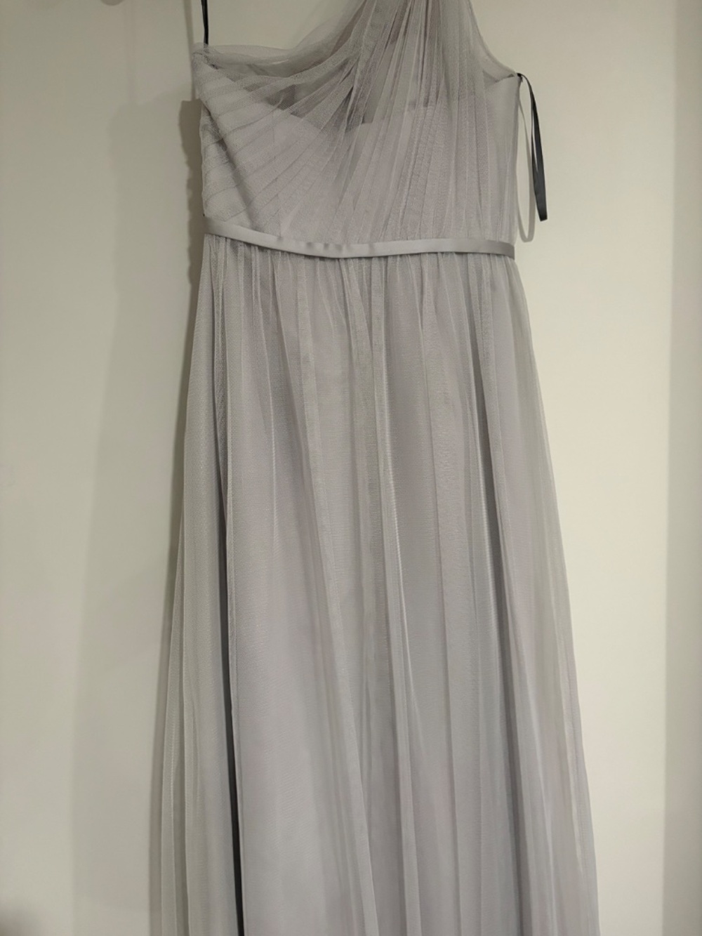 Dress - Picture 8 of 9